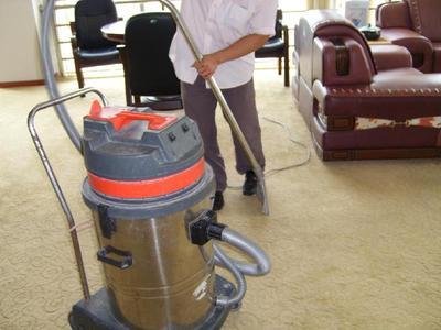 廣元地毯清洗服務(wù)全攻略 專(zhuān)業(yè)供應(yīng)商、價(jià)格解析與清潔公司選擇